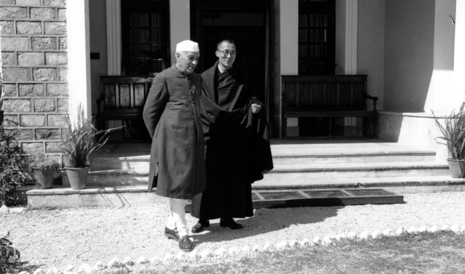 Two iconic giants conceiving the idea of the Institute
