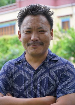 PENPA TSERING (E)